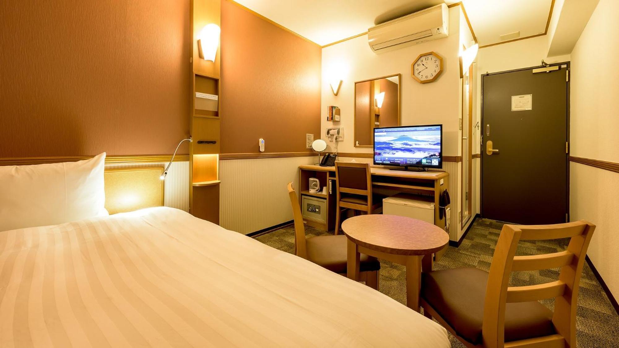 Toyoko Inn Takasaki Eki Nishi Guchi No 2 Ruang foto